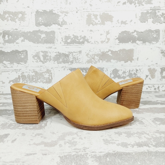 DV DOLCE VITA Tendle Block Heel Mule In Nude Tan Suede B480 - Picture 3 of 11